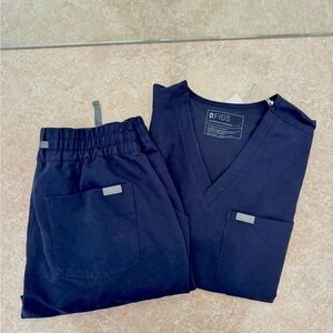 Navy Blue Figs Scrub Set S Catarina One Pocket Top & Uman Relaxed - Jogger